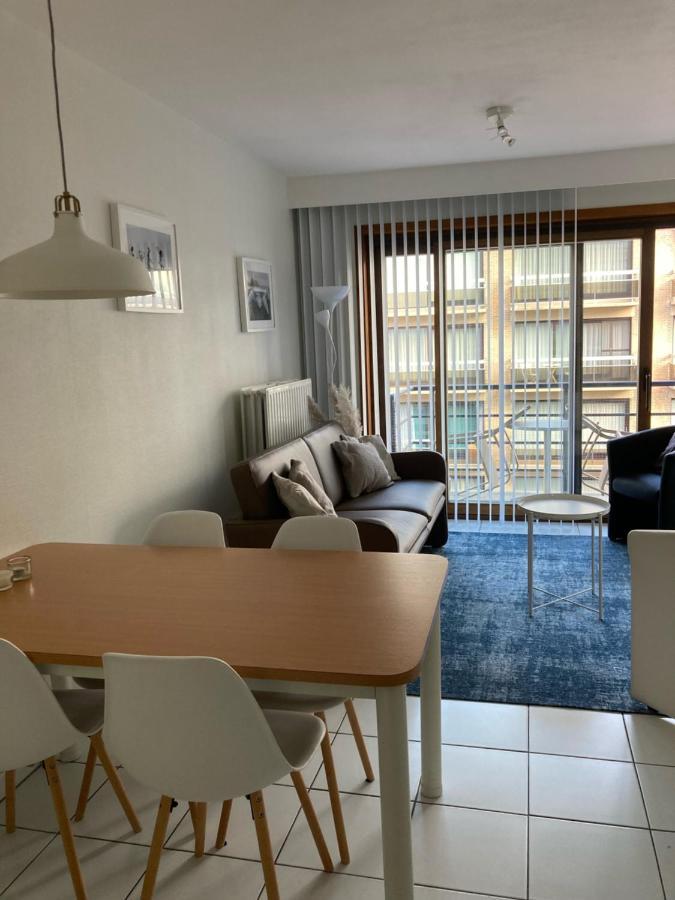 Strandstudio In Hartje Apartamento